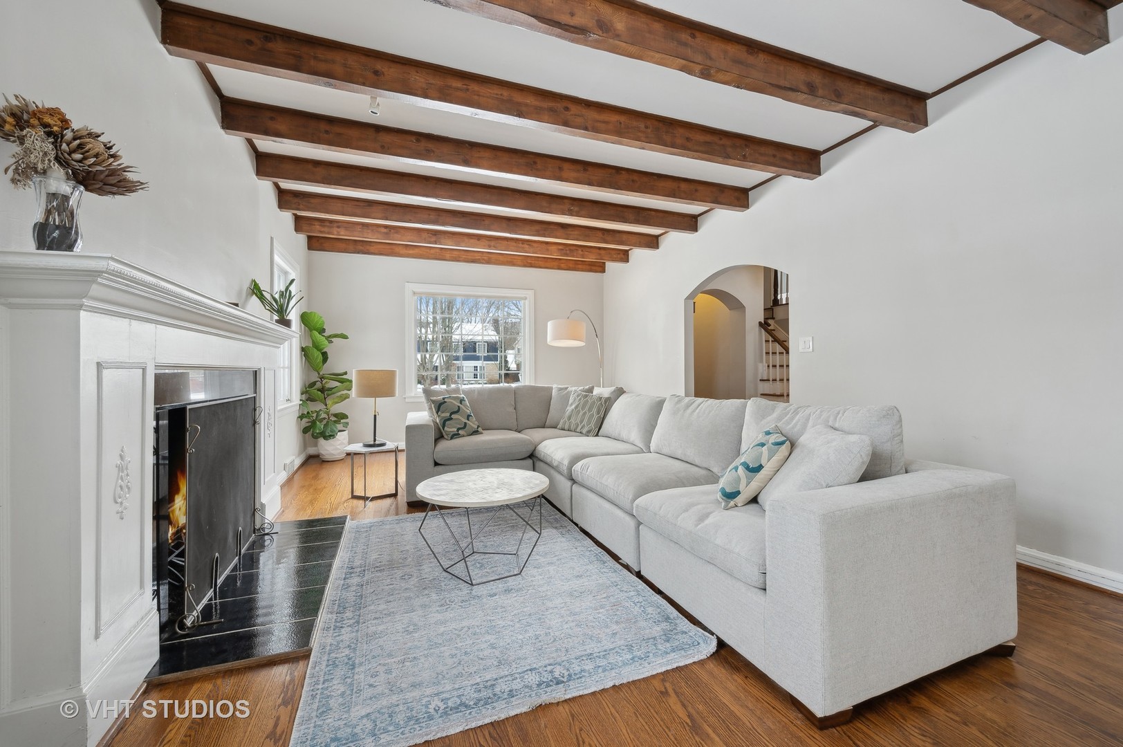 2538 Kenilworth Avenue Property Photo 3
