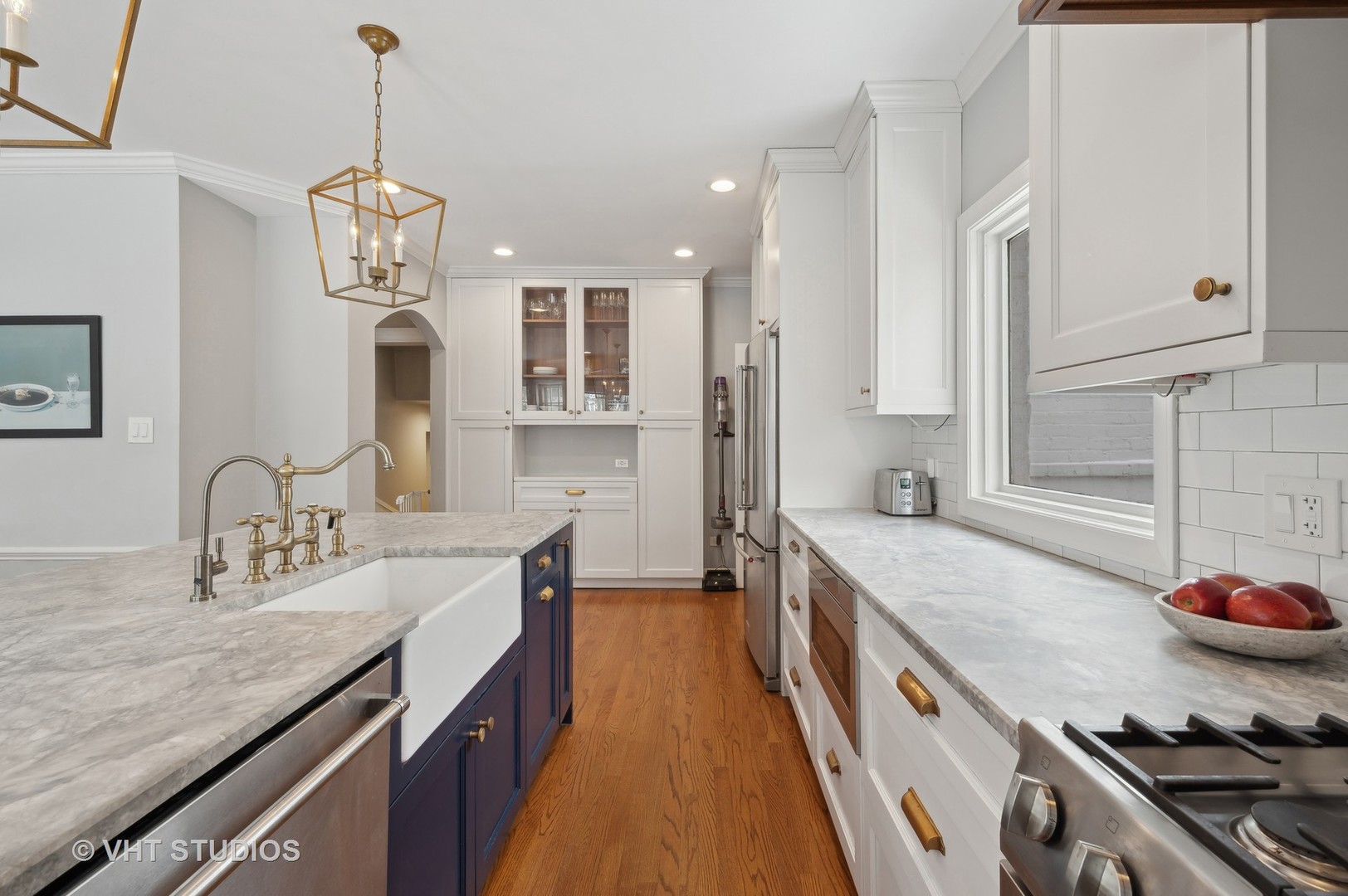 2538 Kenilworth Avenue Property Photo 6