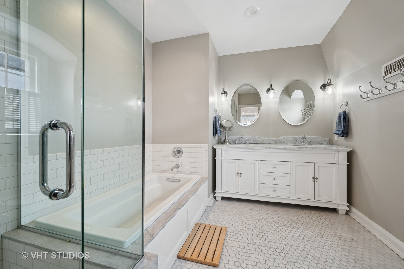 2538 Kenilworth Avenue Property Photo 12