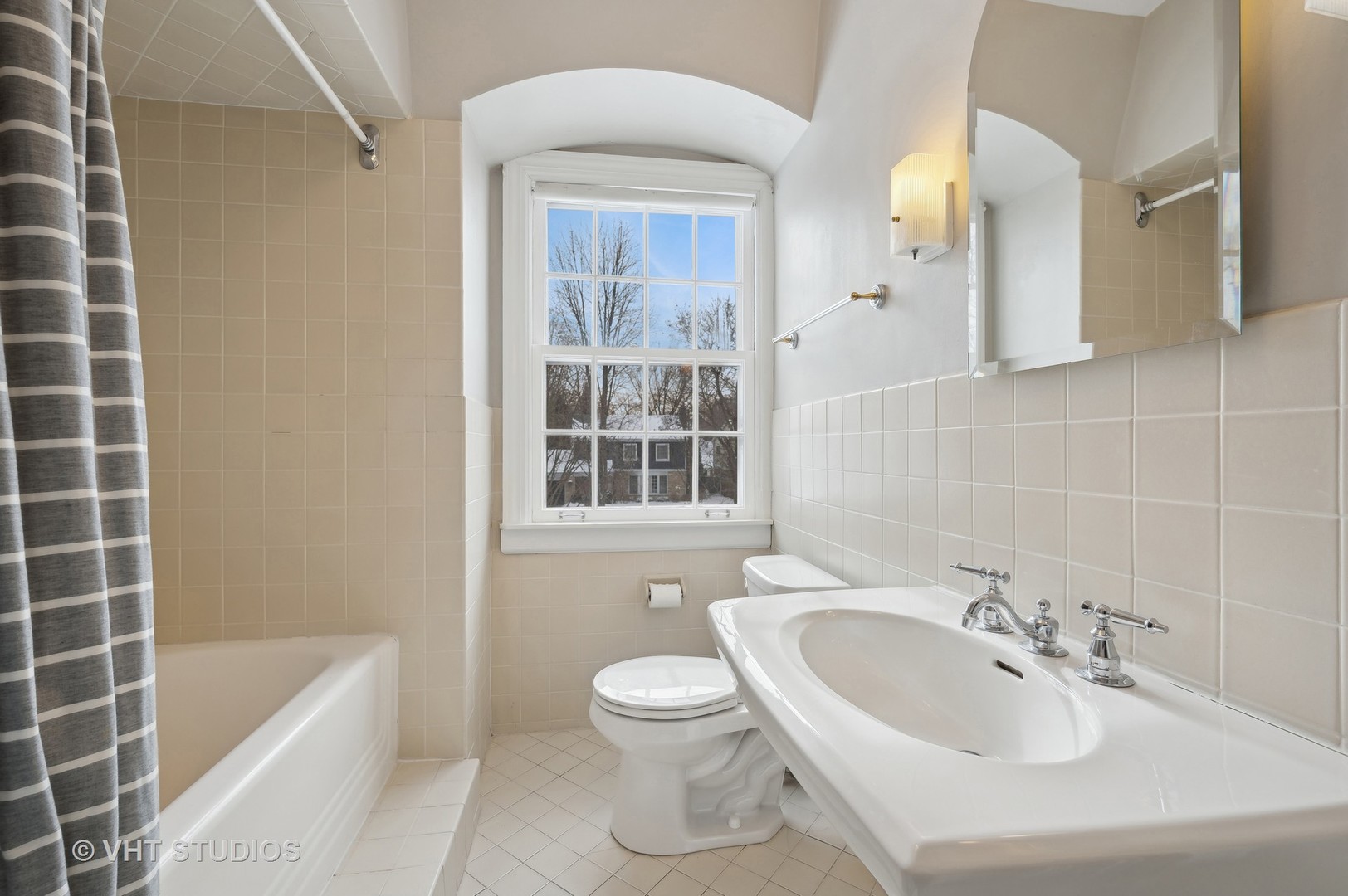 2538 Kenilworth Avenue Property Photo 16