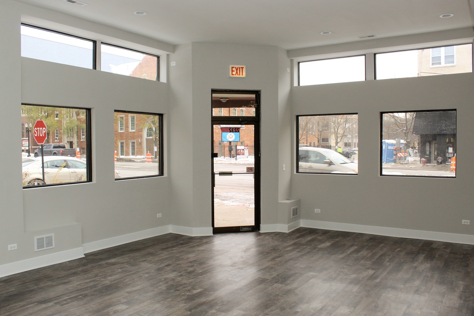 2232 W Irving Park Road Storefront Property Photo 5