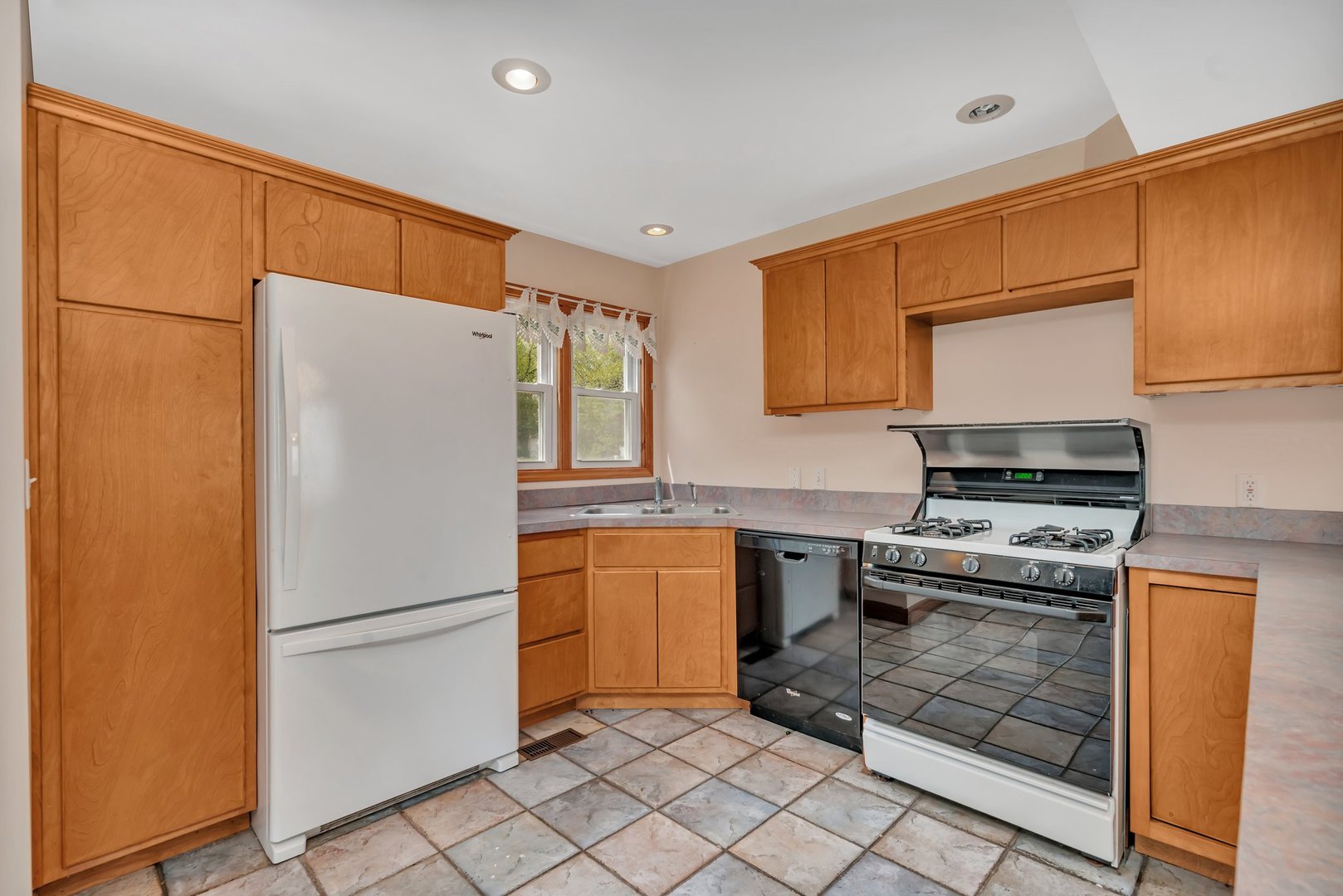 112 Fossil Ridge Road Property Photo 10