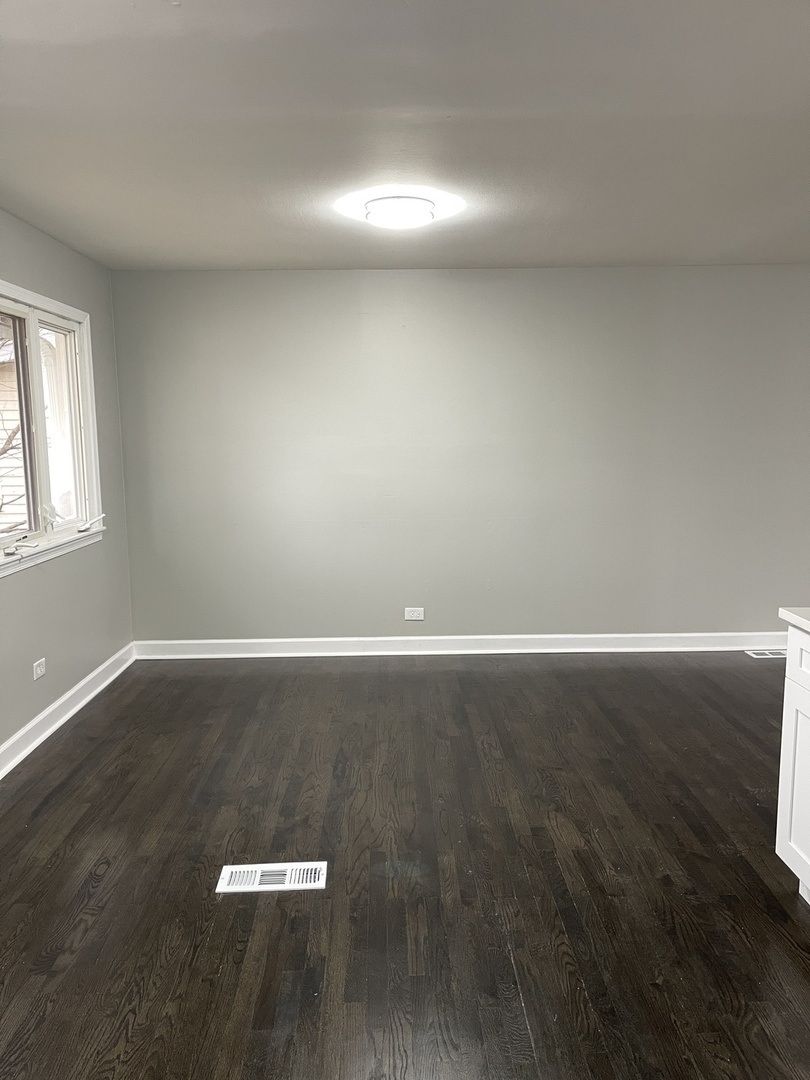 508 Davis Street Property Photo 9
