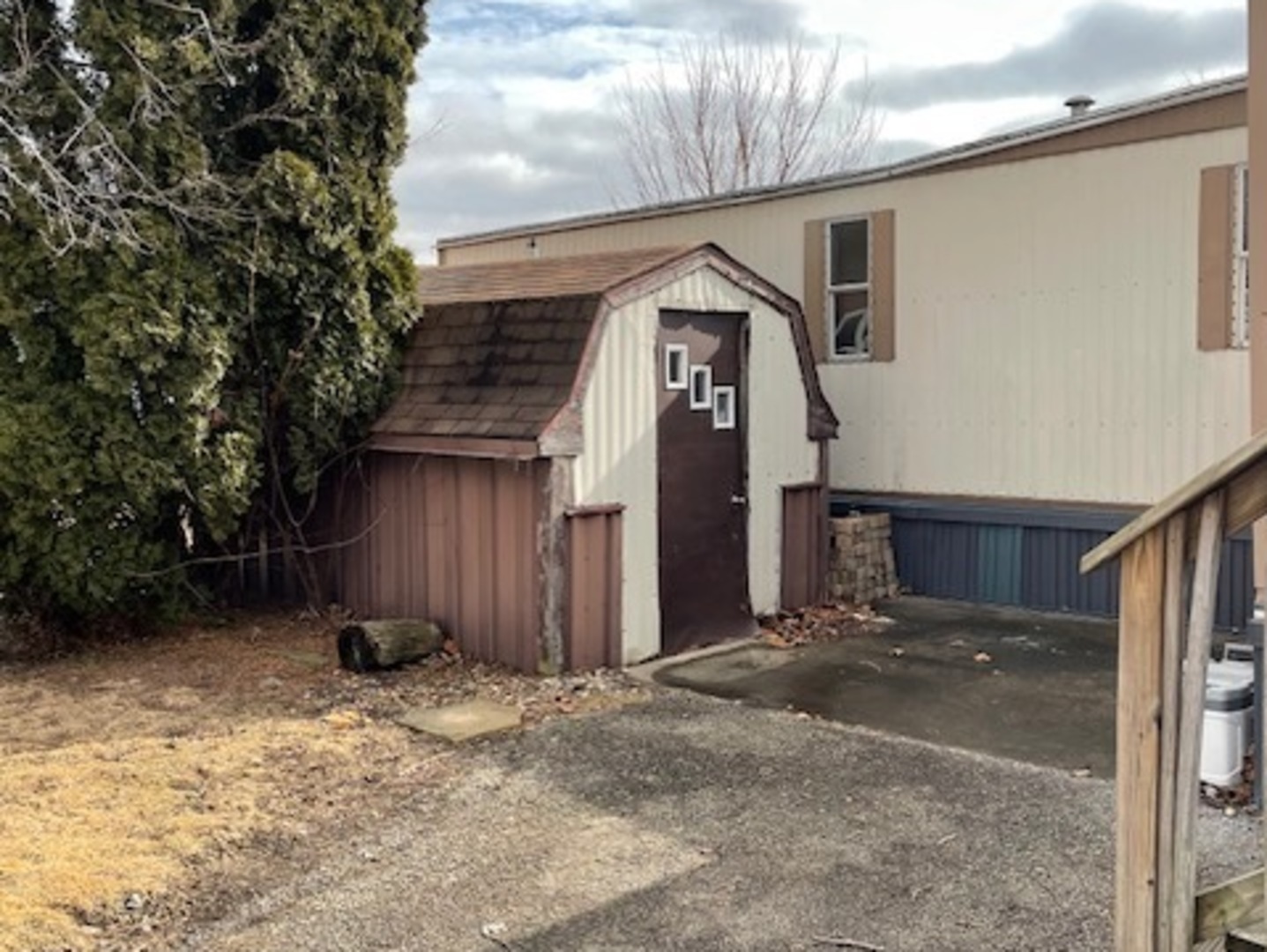 134 Joyce Drive Property Photo 4