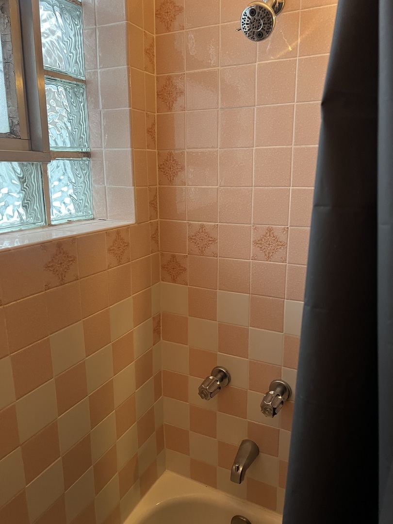 9315 S Cornell Avenue Property Photo 4