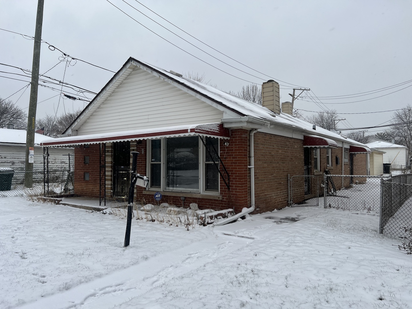 9315 S Cornell Avenue Property Photo 8