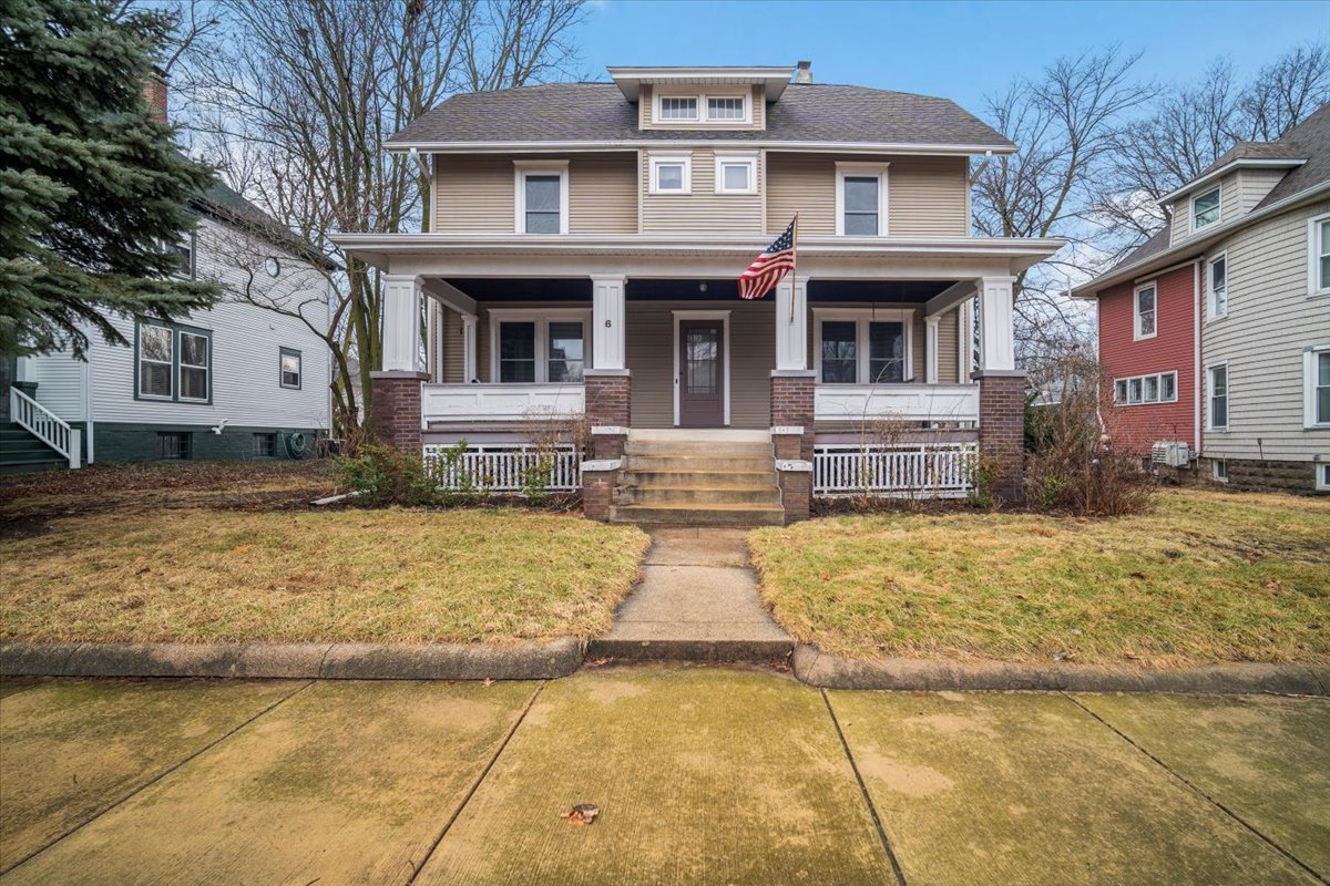 Bloomington High School Real Estate Listings Main Image