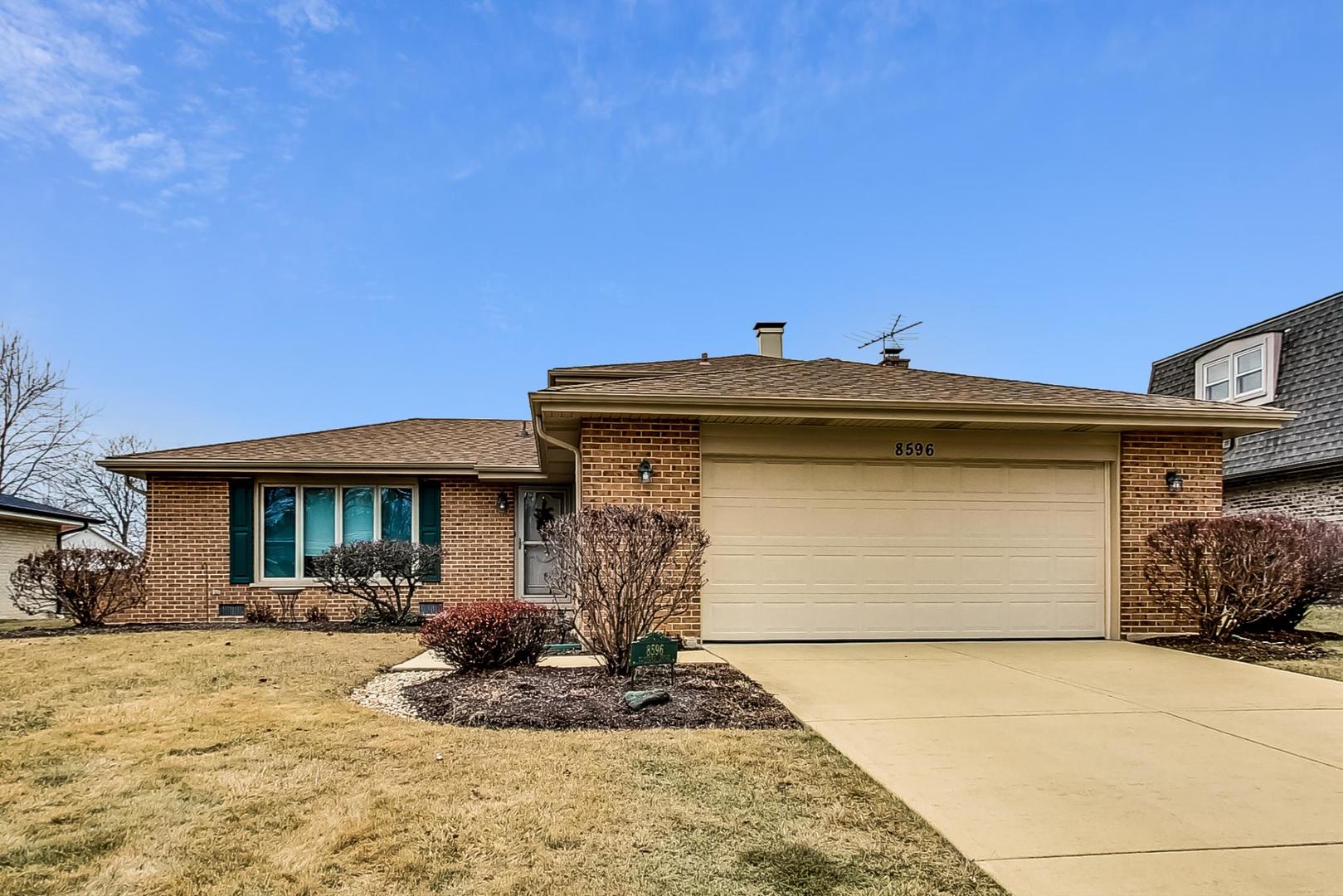 8596 Clifford Drive Property Photo