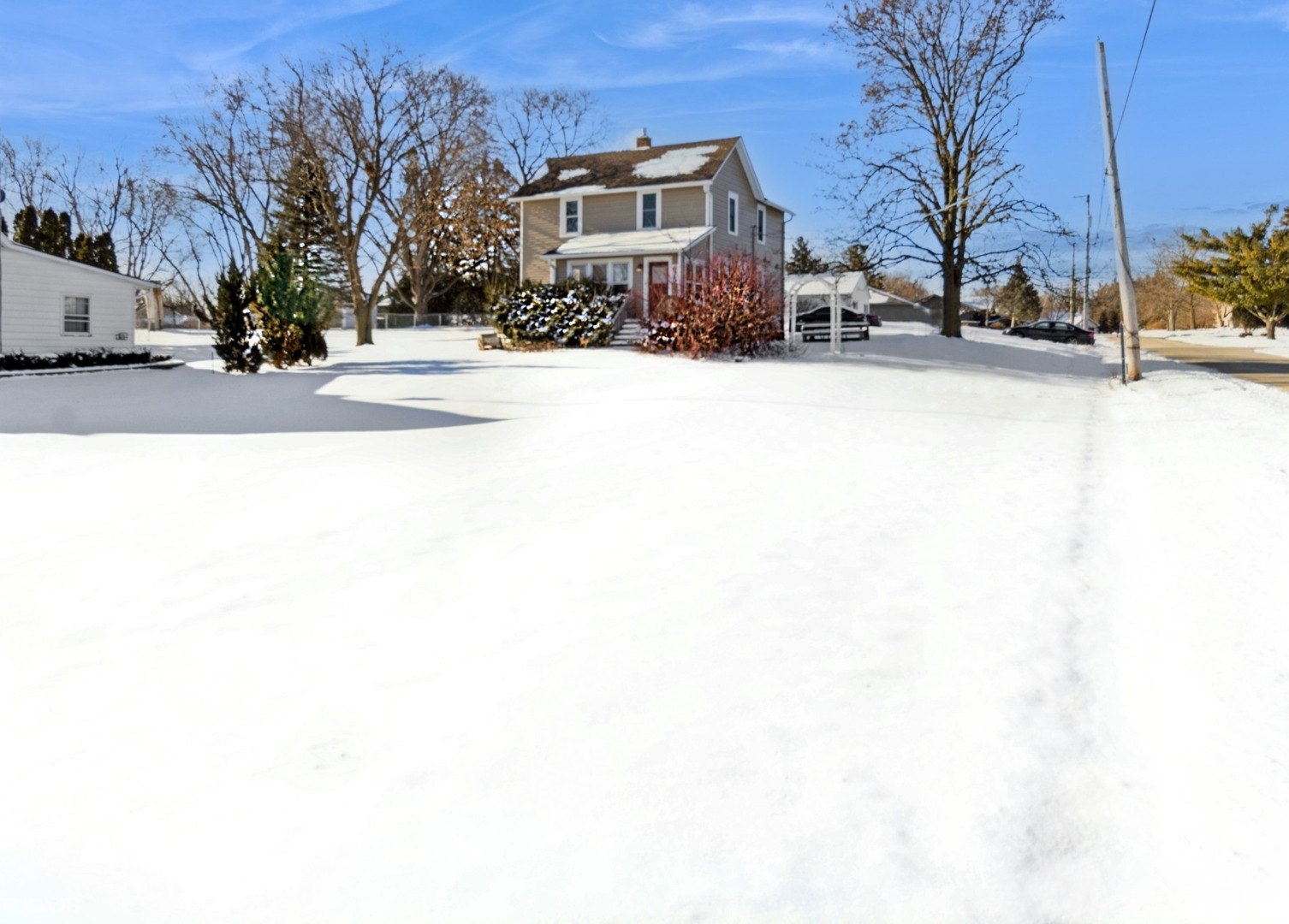 675 Oak Street Property Photo