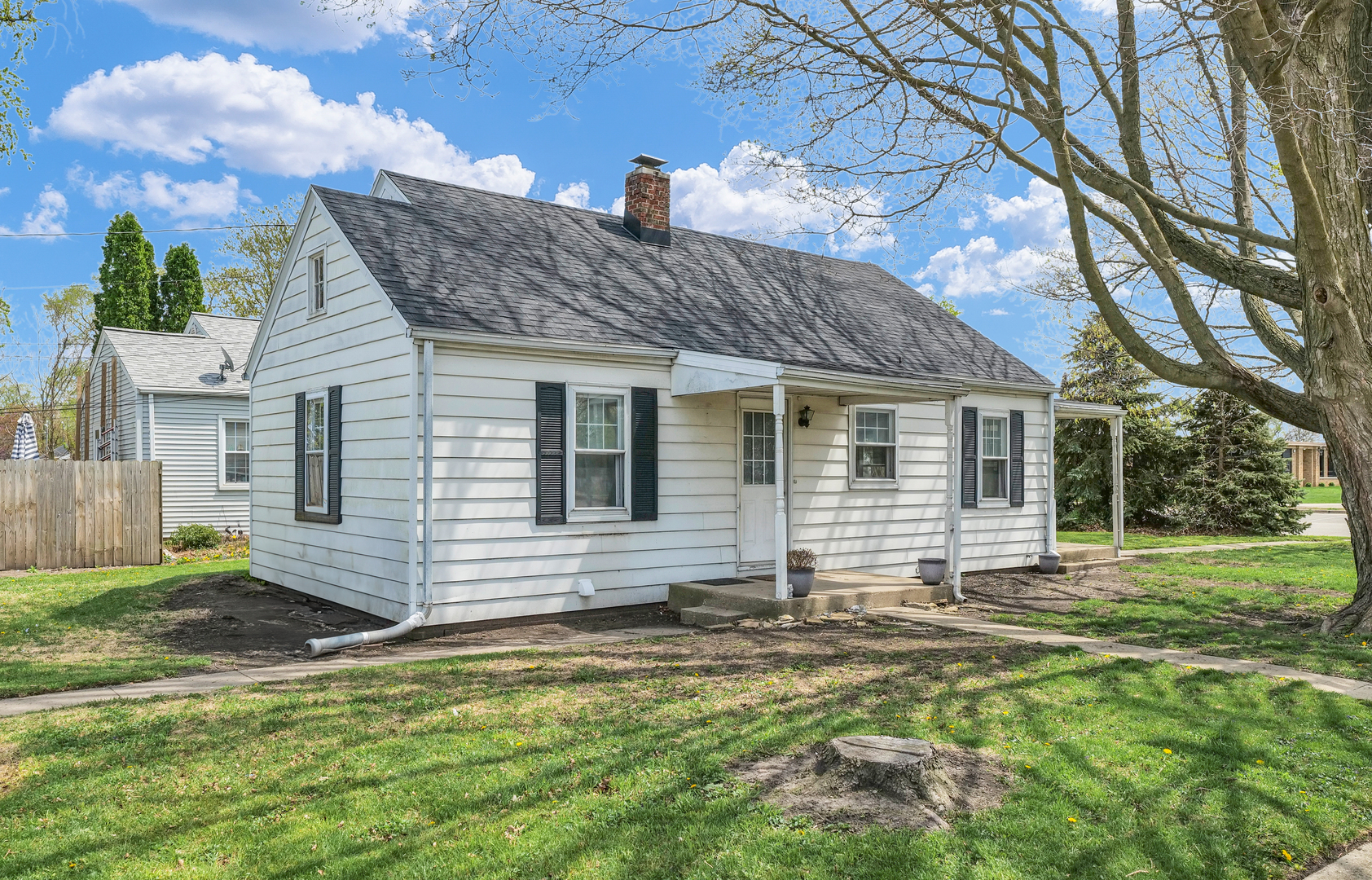 401 E Wabash Avenue Property Photo