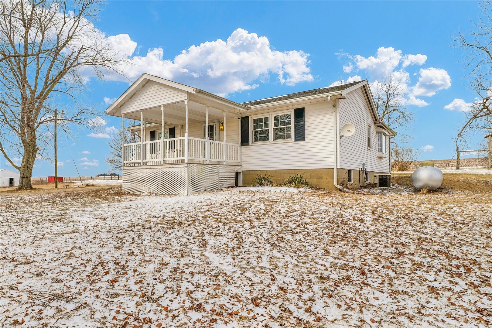 1864 County Road 600 Road Property Photo