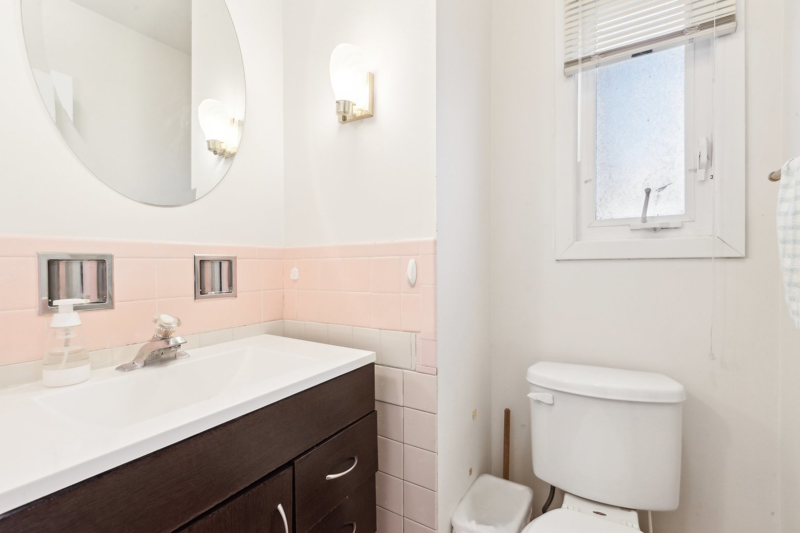 8307 N Christiana Avenue 2w Property Photo 9