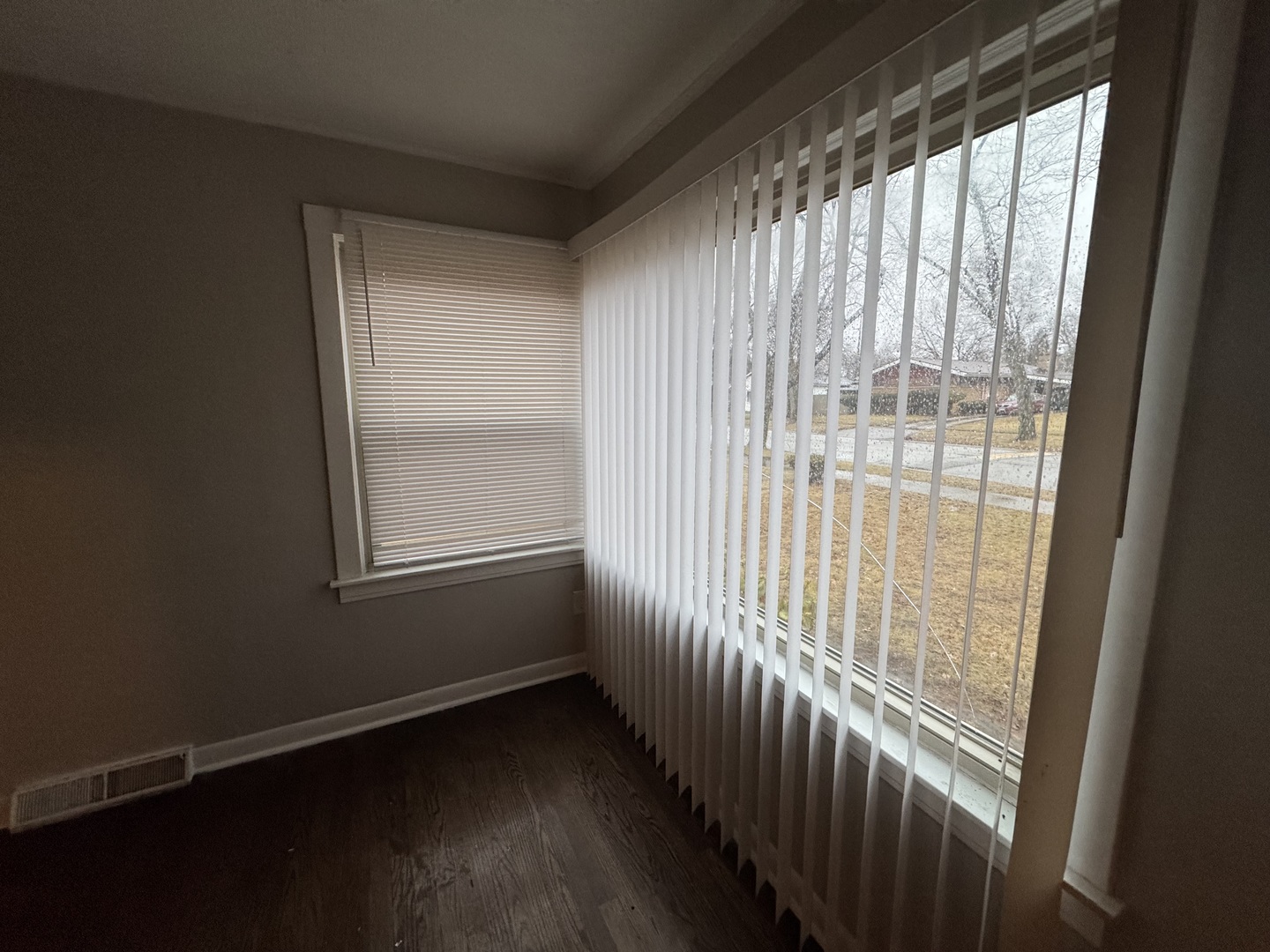 14616 State Street Property Photo 8