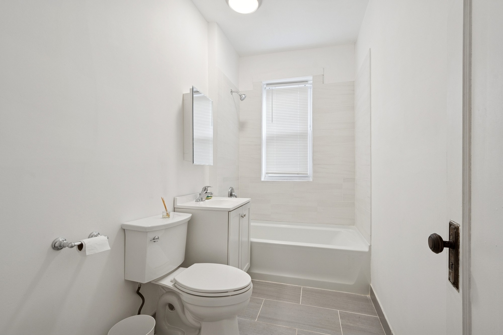 3023 W Wilson Avenue Property Photo 17