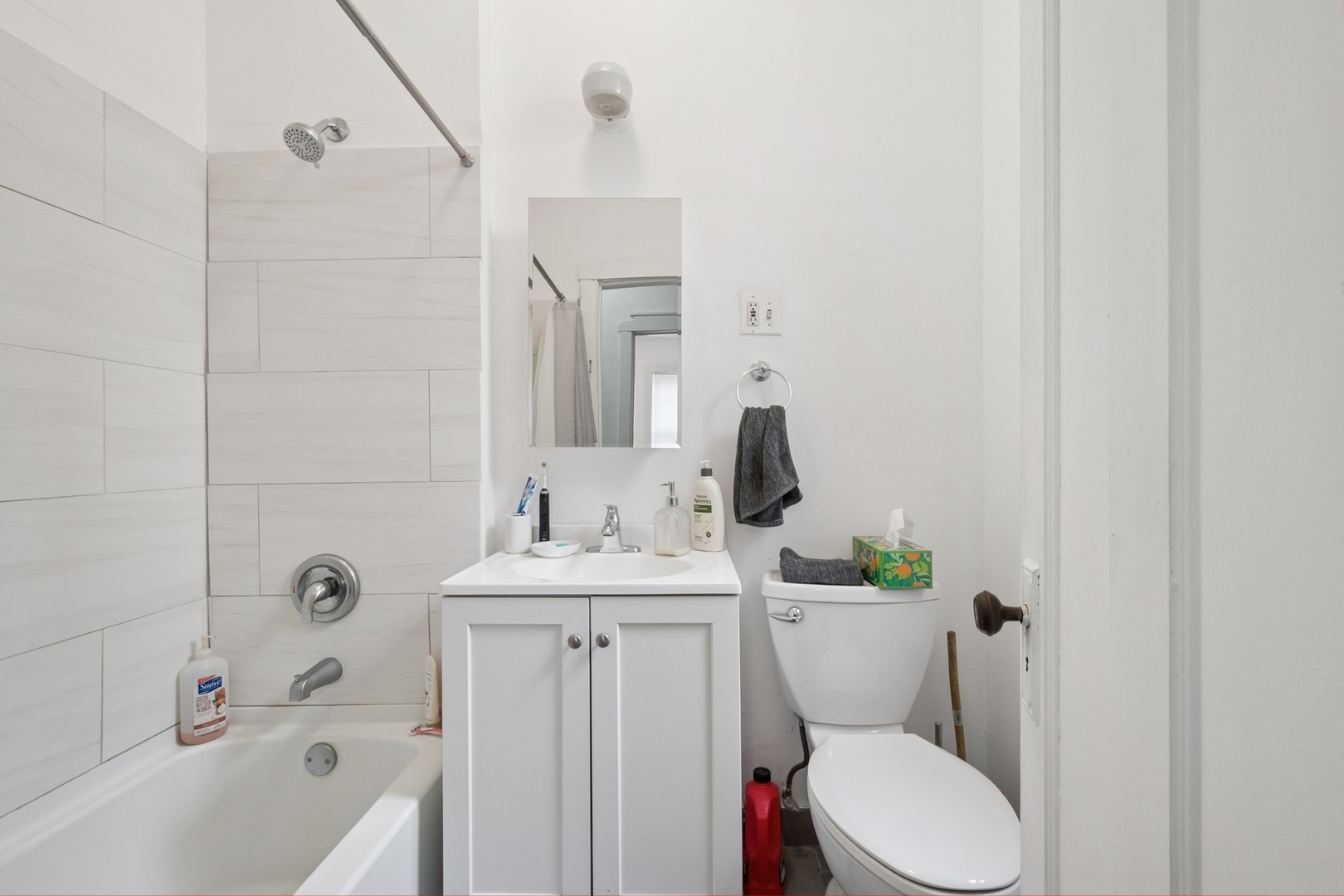 3023 W Wilson Avenue Property Photo 42