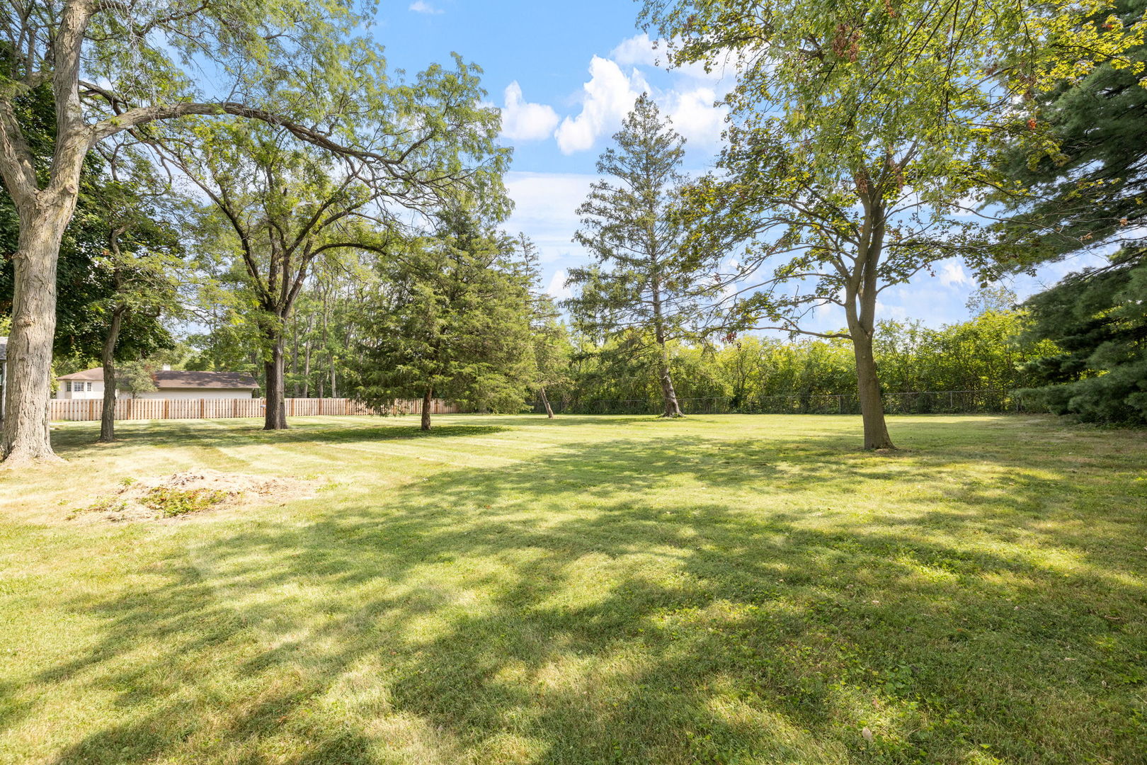 21w065 Sunset Avenue Property Photo 14
