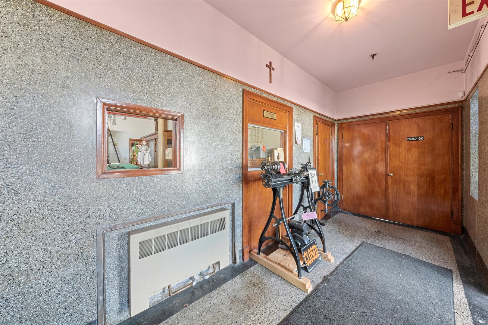 5315 W 63rd Street Property Photo 8