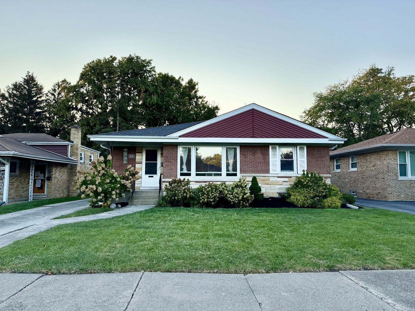 1010 Meadowcrest Road Property Photo