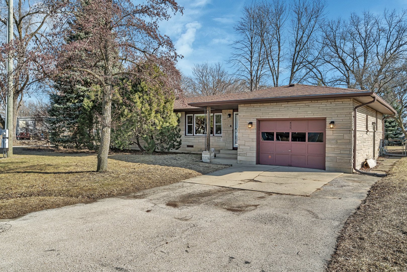 455 S Division Street Property Photo