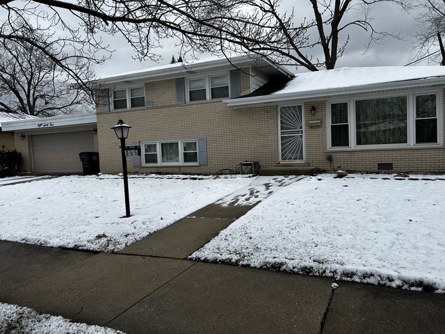 865 E 165th Street Property Photo
