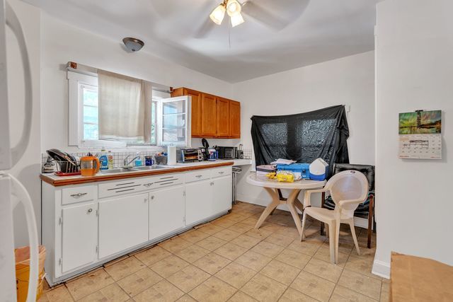 1824 Crain Street Property Photo 23