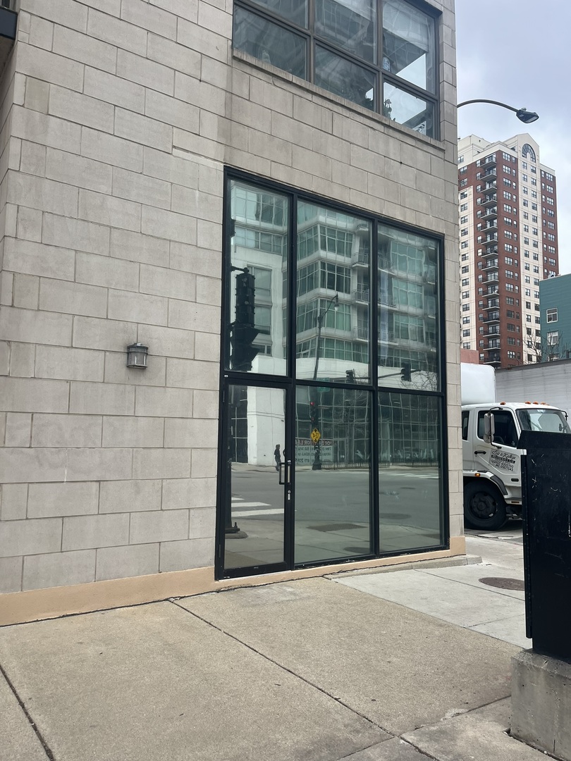 1600 S Wabash Avenue Property Photo 2