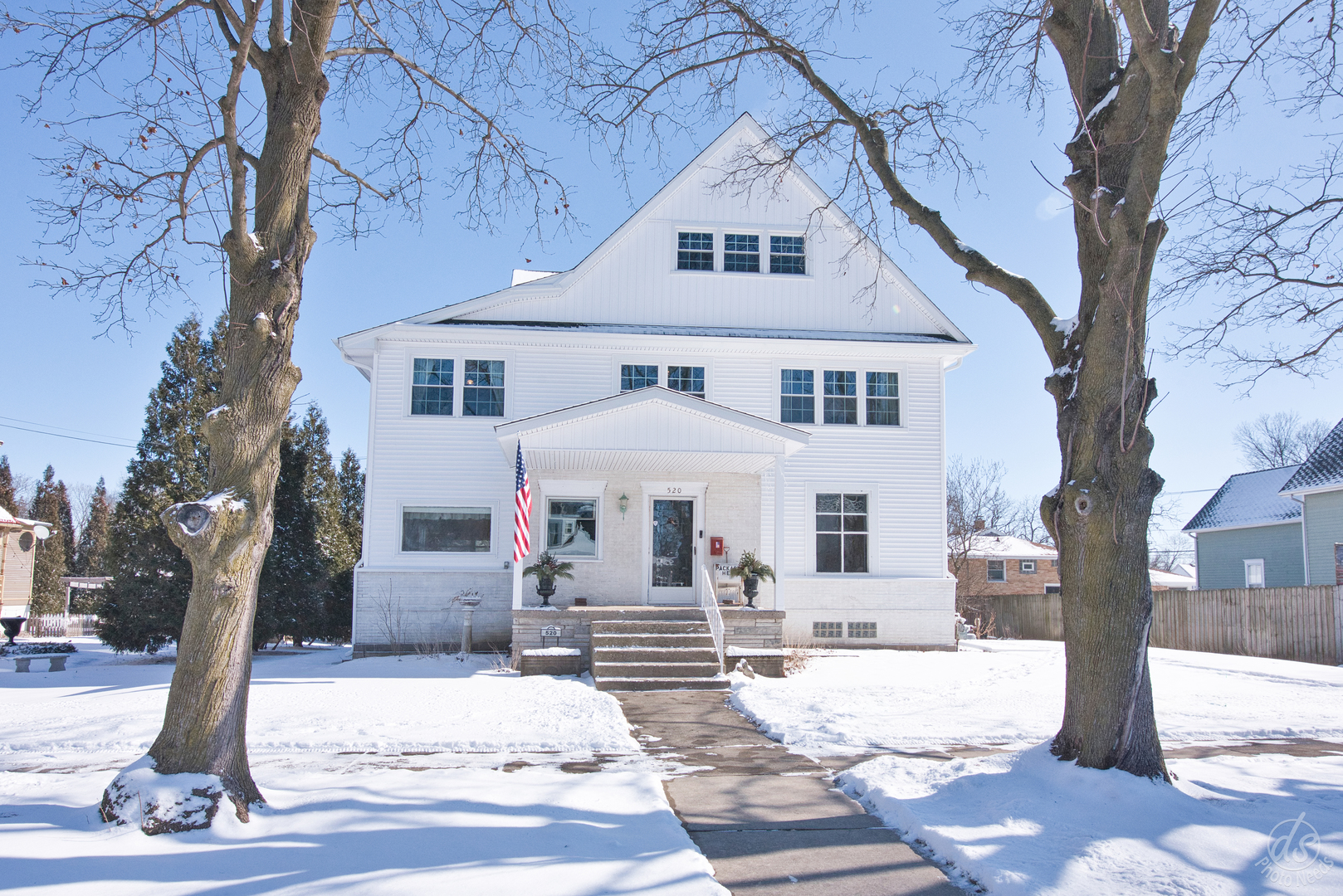 520 S Main Street Property Photo