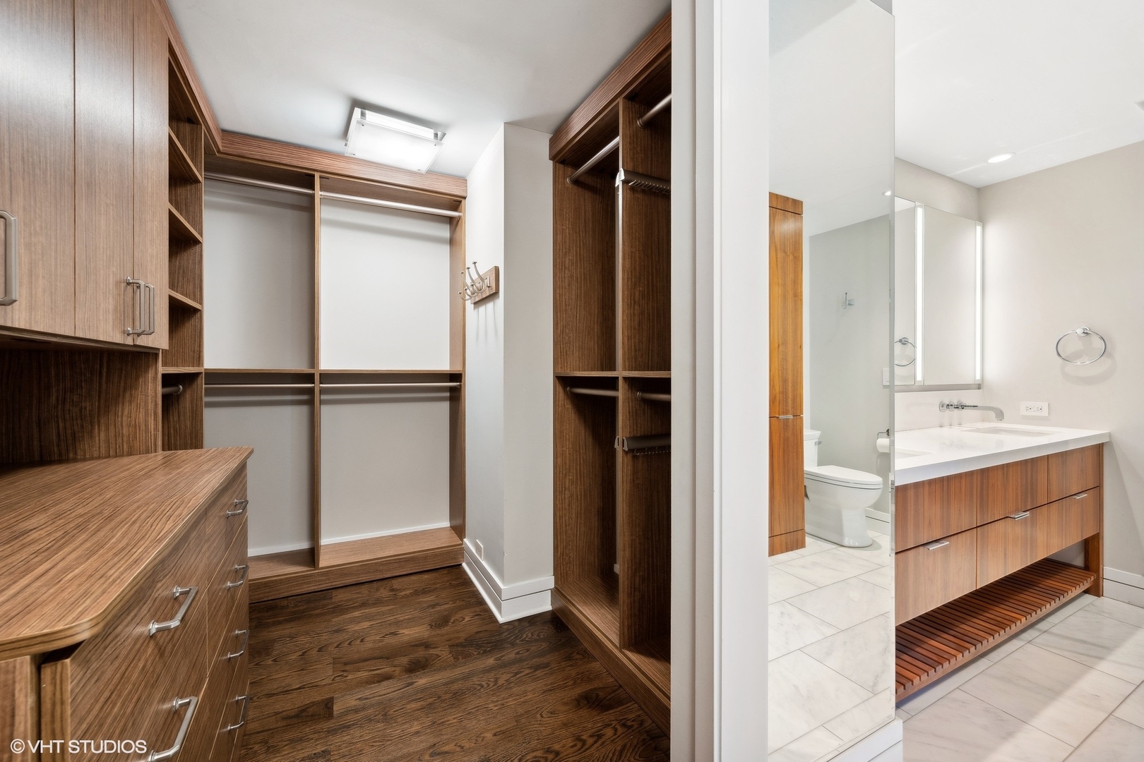 1040 N Lake Shore Drive 8b Property Photo 21