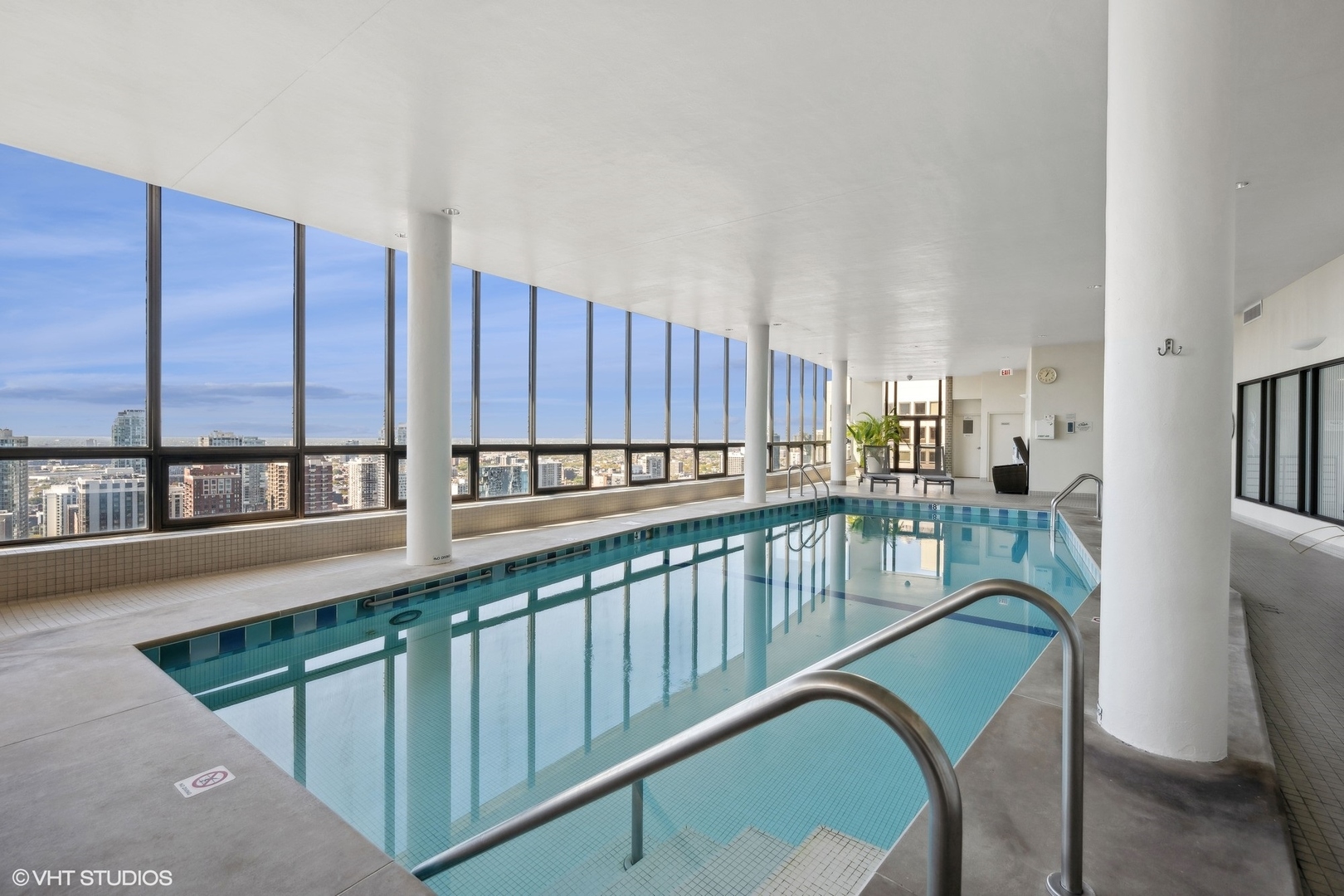 1040 N Lake Shore Drive 8b Property Photo 24
