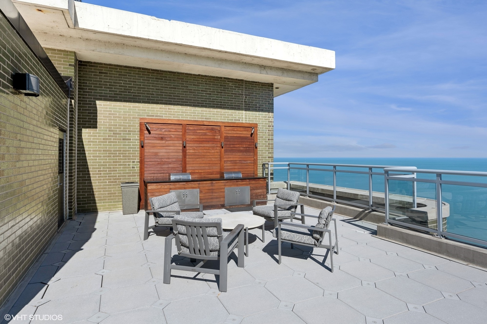 1040 N Lake Shore Drive 8b Property Photo 26