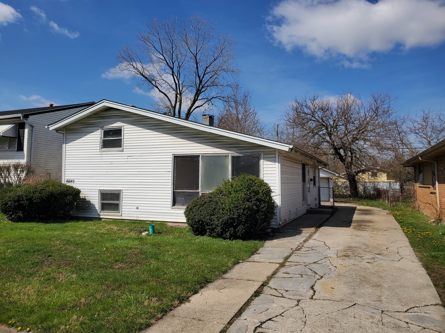 16240 Justine Street Property Photo