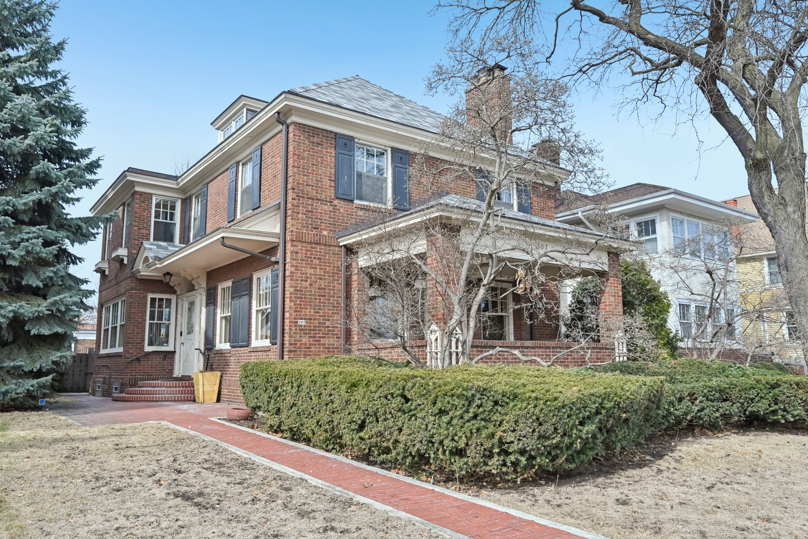 207 N Linden Ave Property Photo