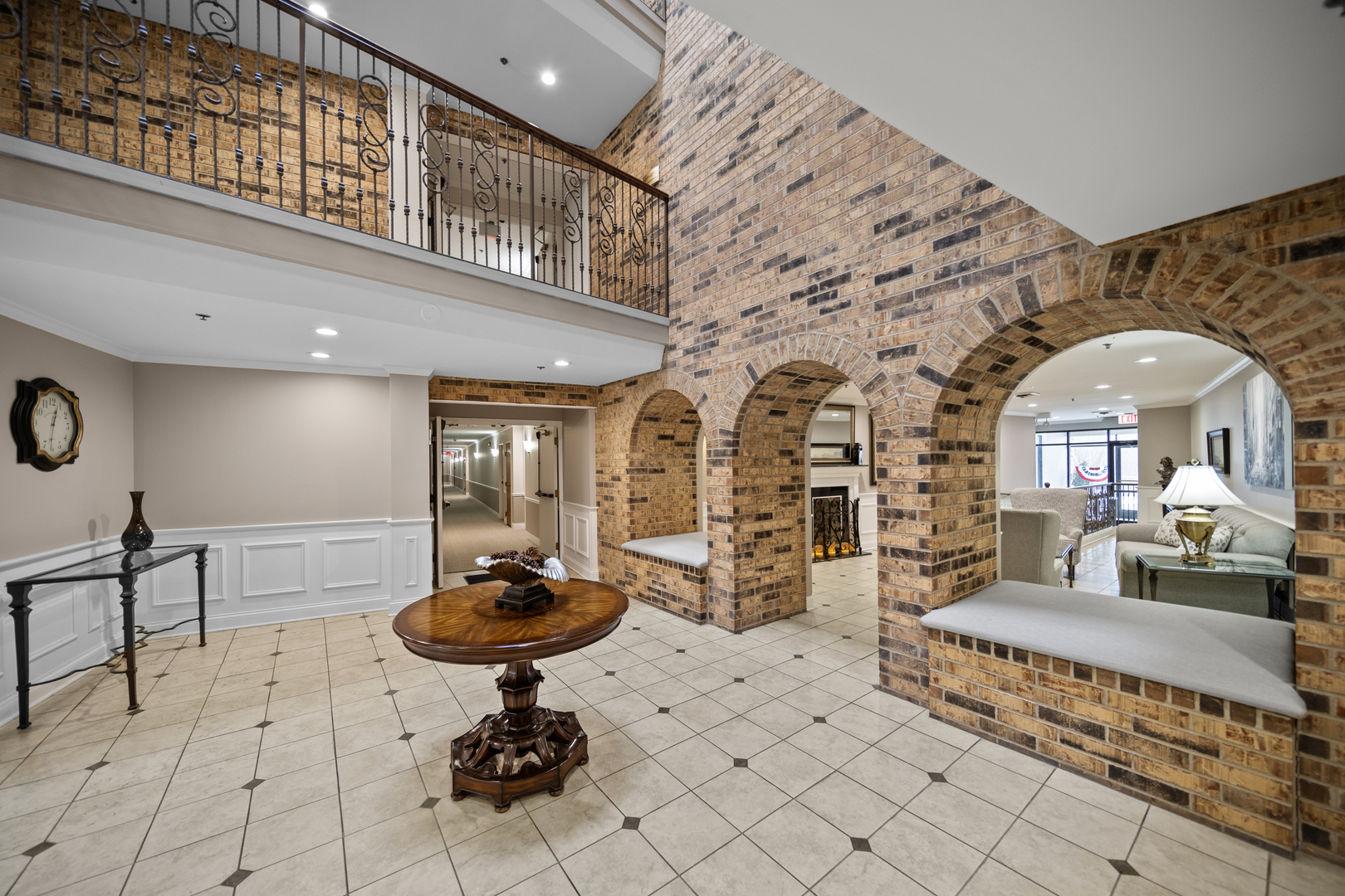 501 Lake Hinsdale Drive 207 Property Photo 10
