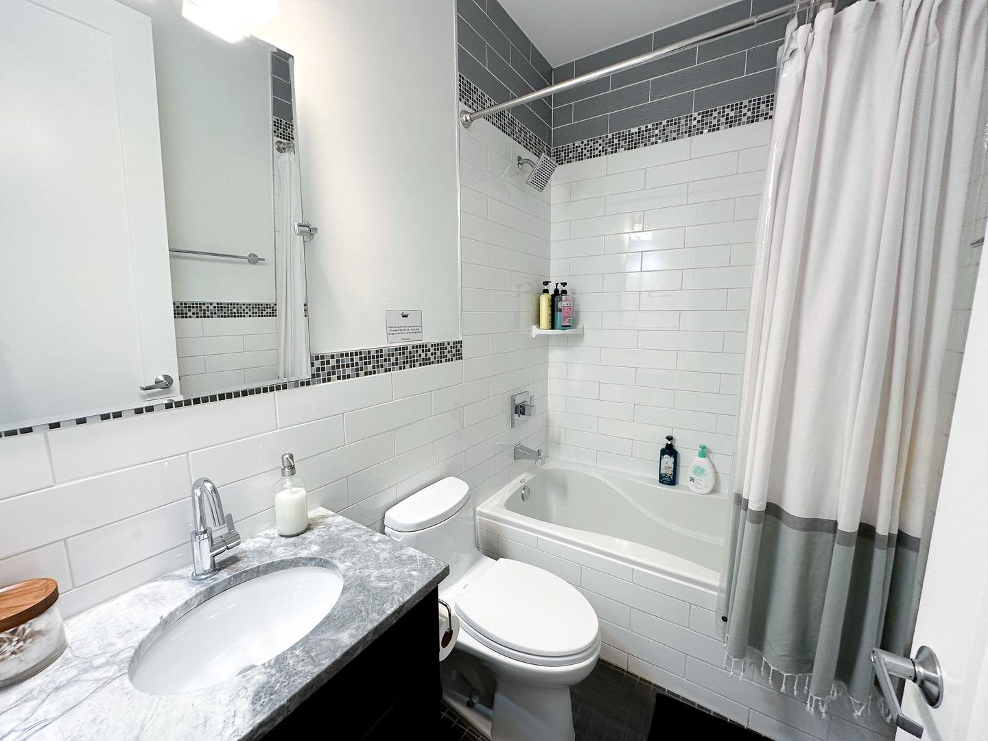 113 W Elm Street Property Photo 39