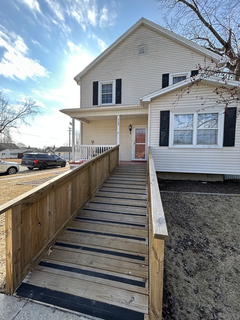 1127 Marquette Street Property Photo 2