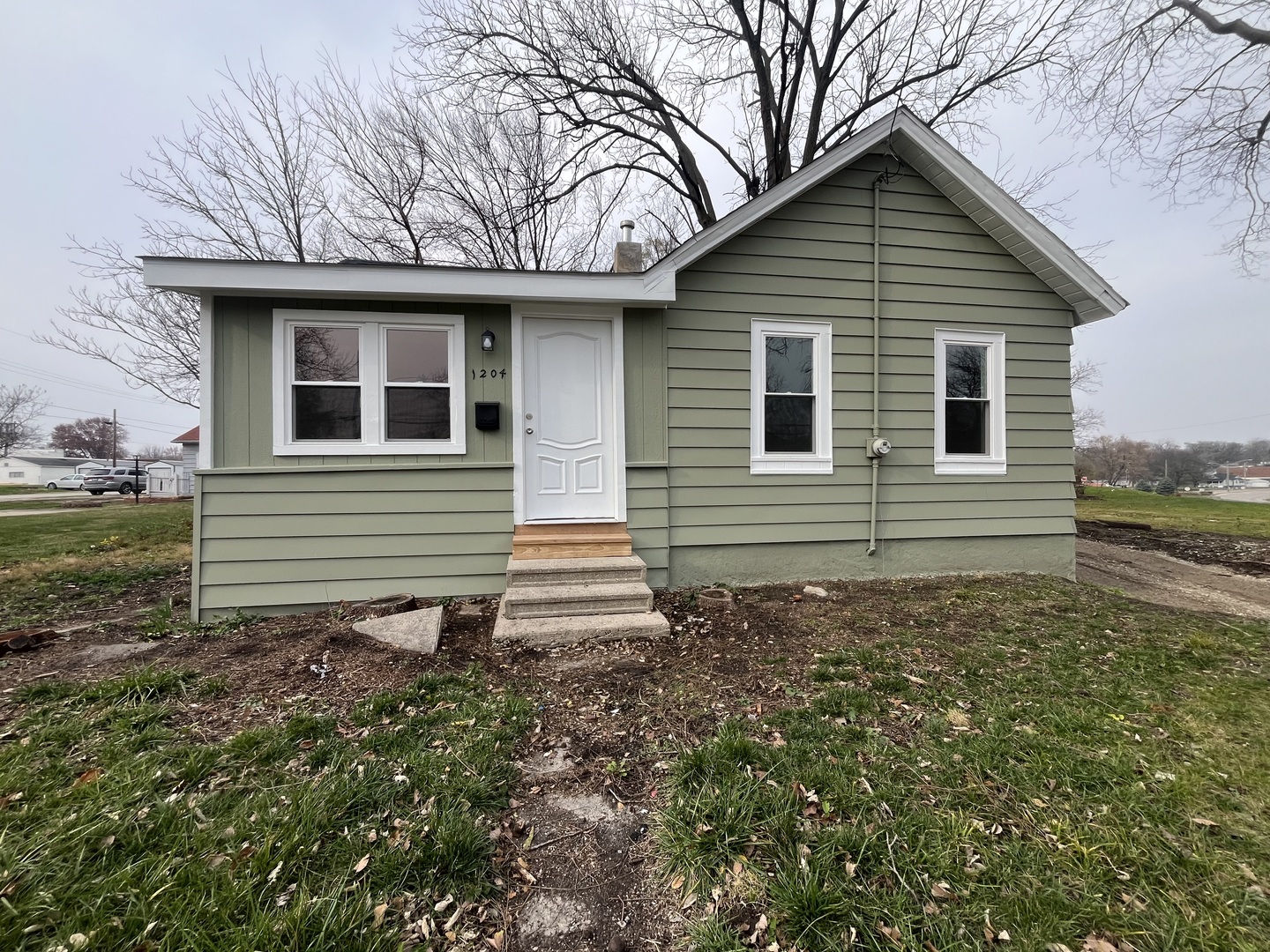 1204 N Park Street Property Photo