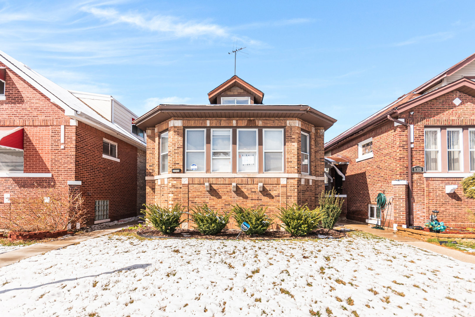 8322 S Aberdeen Street Property Photo