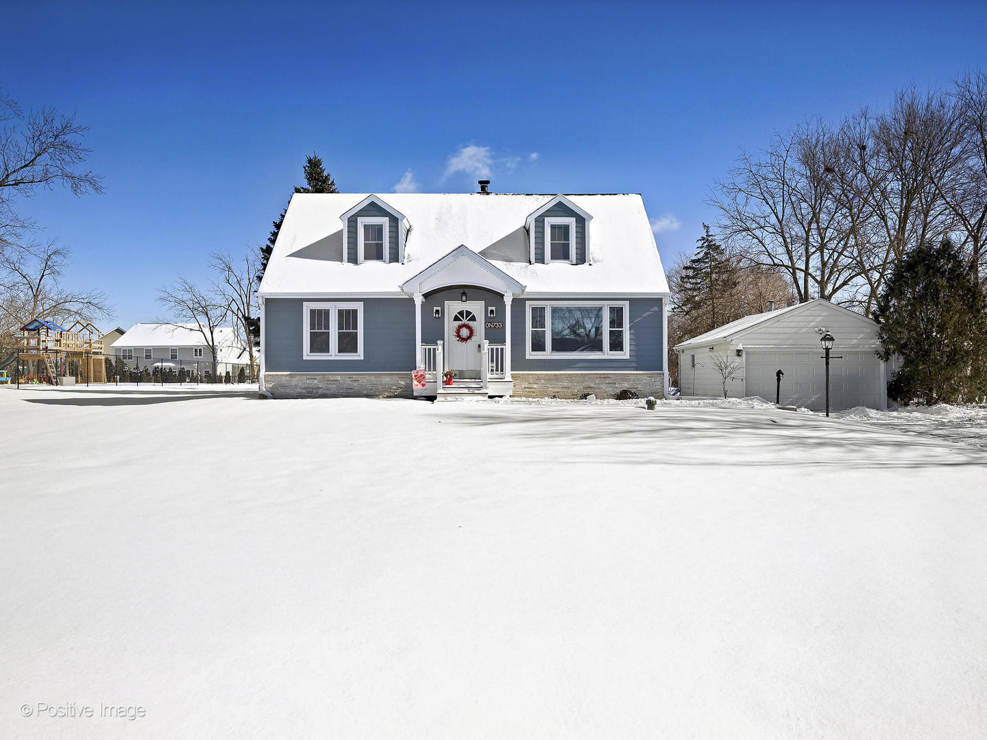 0n733 Morse Street Property Photo