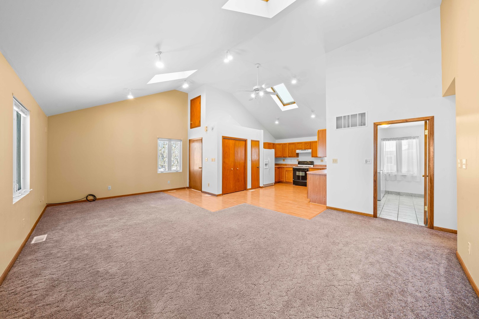 421 E Church Street Property Photo 40