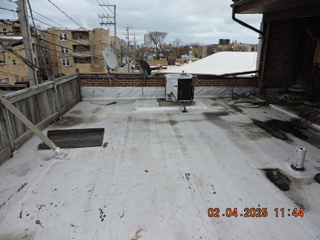819-821 Howard Street Property Photo 9
