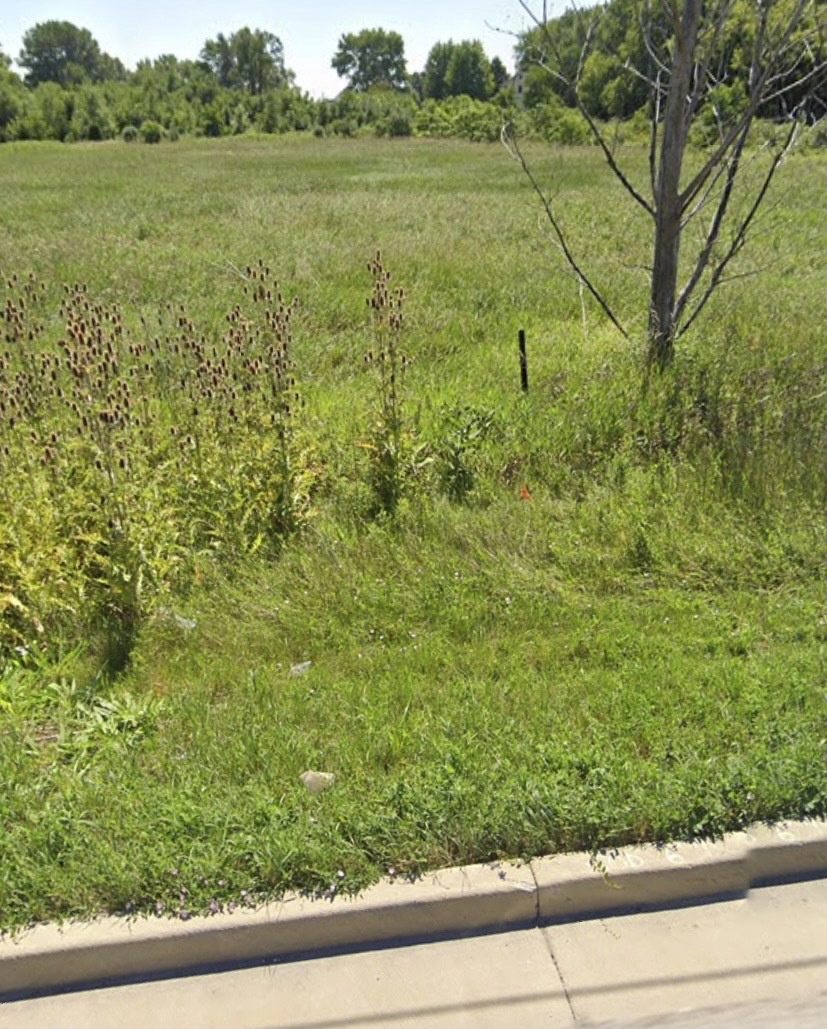 738 Crest Ave Property Photo 4
