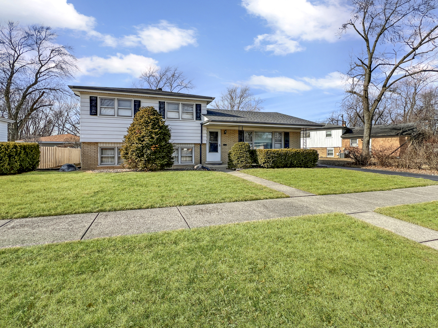 15848 Wabash Avenue Property Photo
