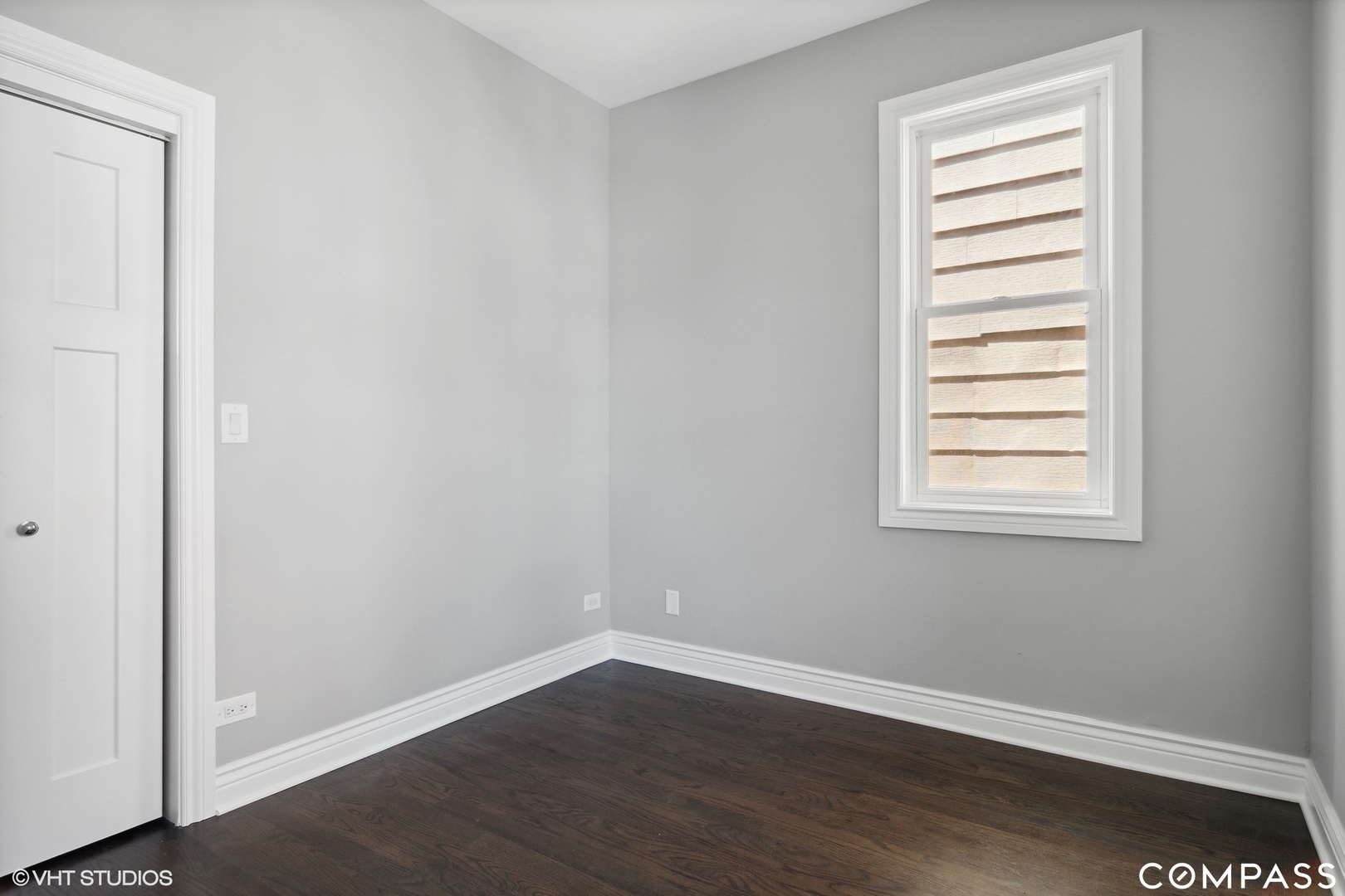 1138 W Wellington Avenue Property Photo 22