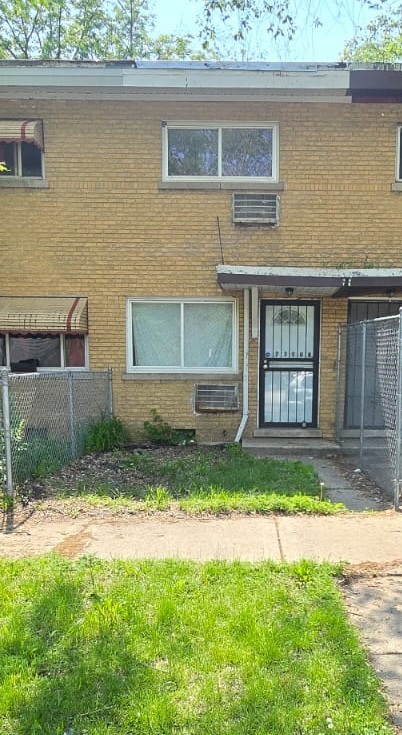 7300 S Dorchester Avenue B Property Photo 1