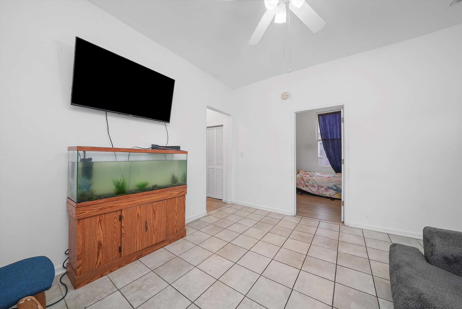 2524 S California Avenue Property Photo 13