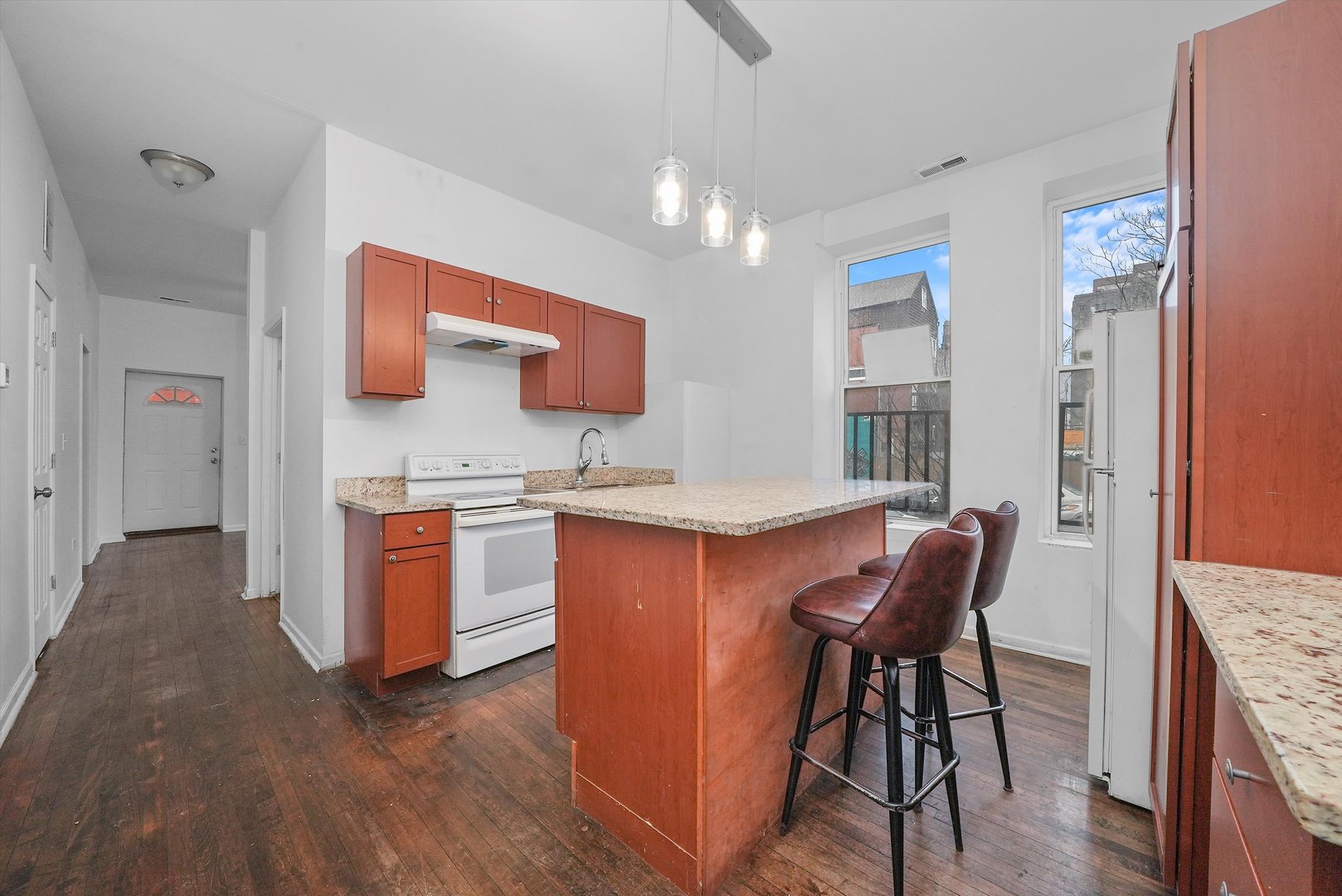 2524 S California Avenue Property Photo 30
