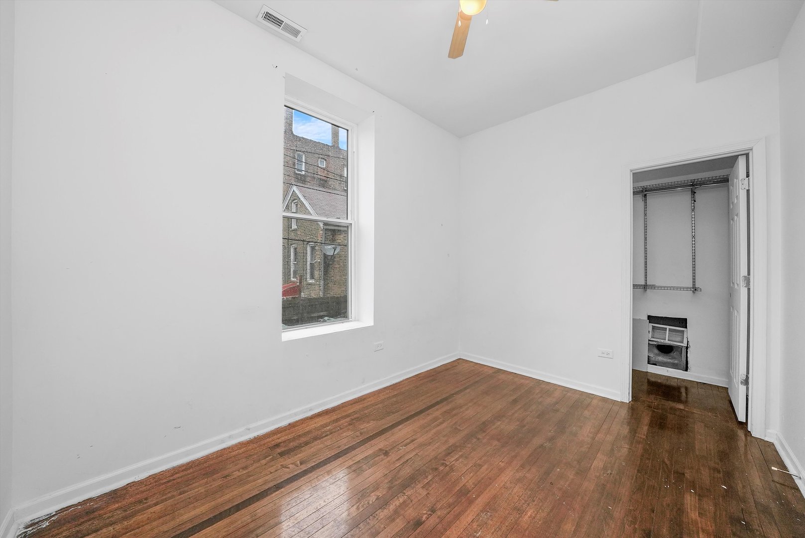 2524 S California Avenue Property Photo 31