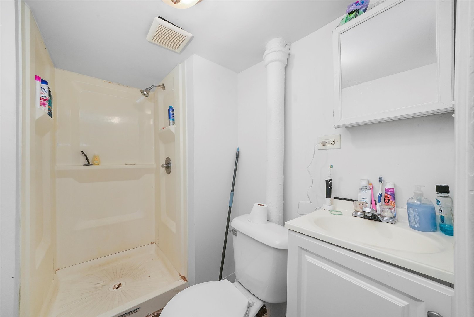 2524 S California Avenue Property Photo 36