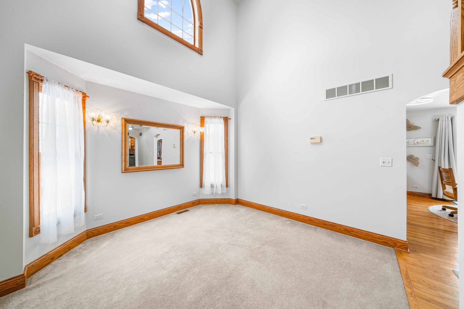 549 Beachview Drive Property Photo 11