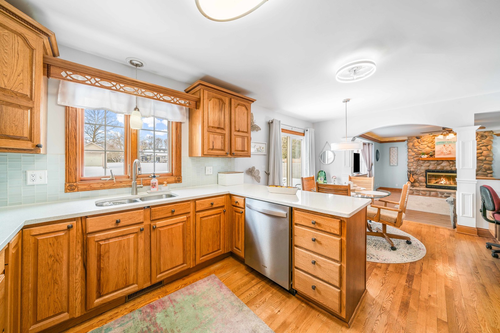 549 Beachview Drive Property Photo 17